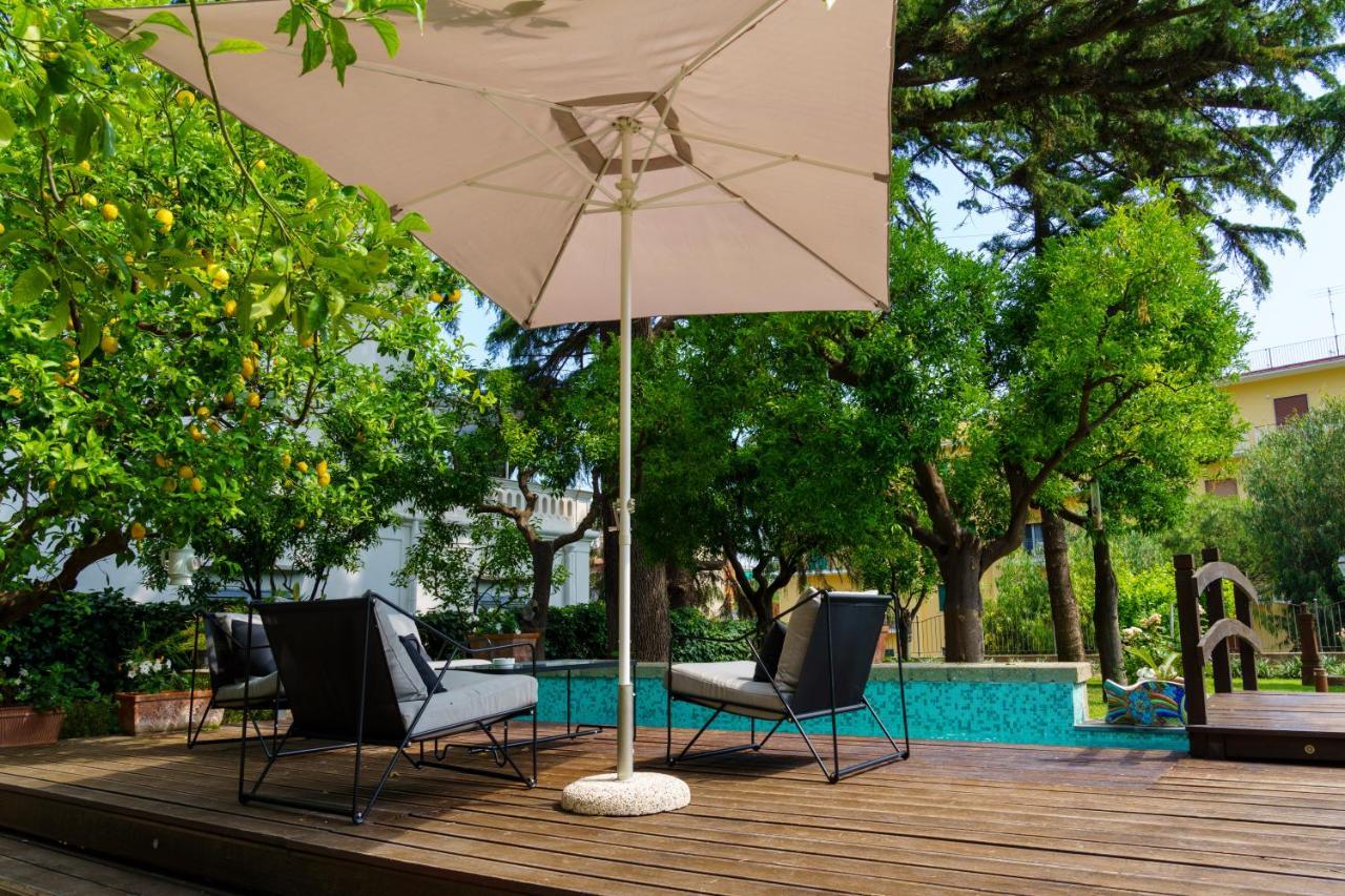 Villa Manning Relais ซอร์เรนโต ภายนอก รูปภาพ