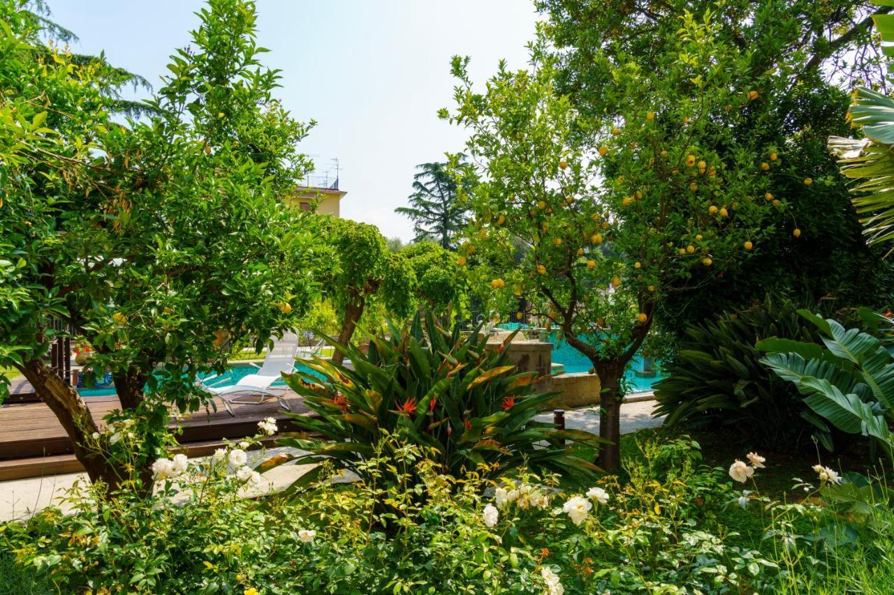 Villa Manning Relais ซอร์เรนโต ภายนอก รูปภาพ